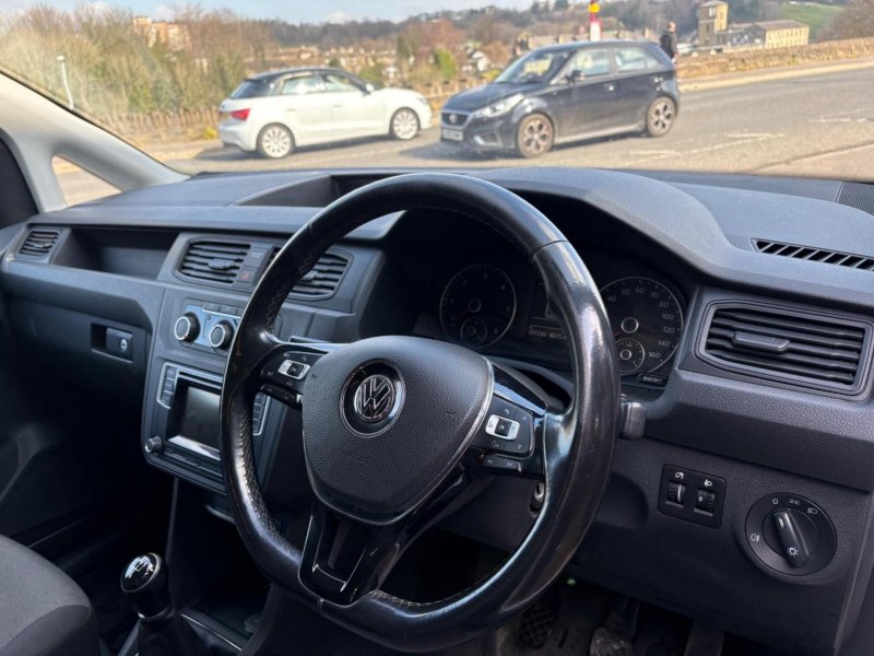 VOLKSWAGEN CADDY