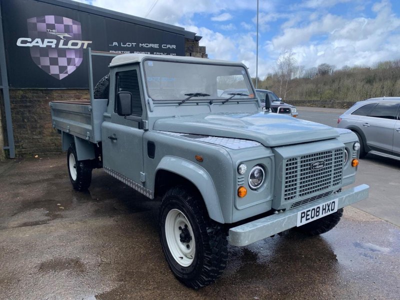LAND ROVER DEFENDER 130