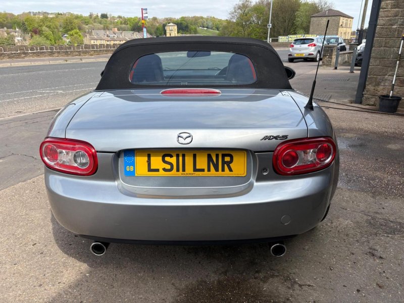MAZDA MX-5