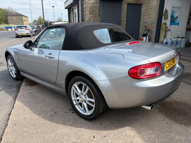 MAZDA MX-5