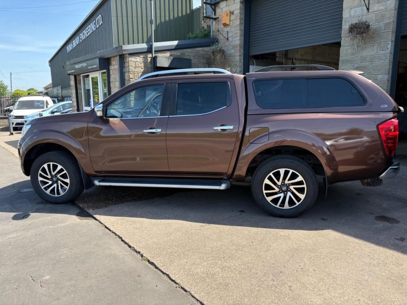 NISSAN NAVARA