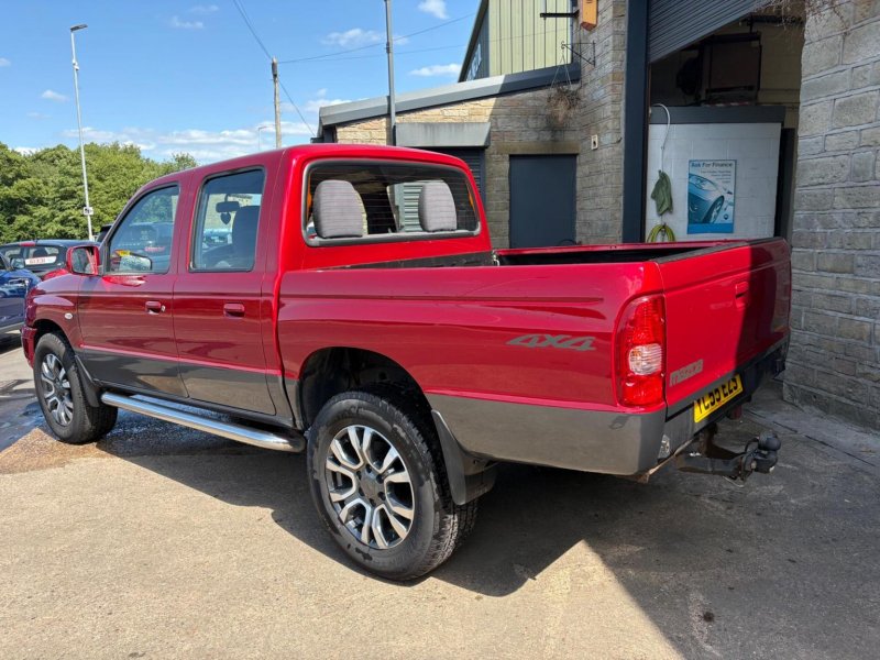 MAZDA B2500