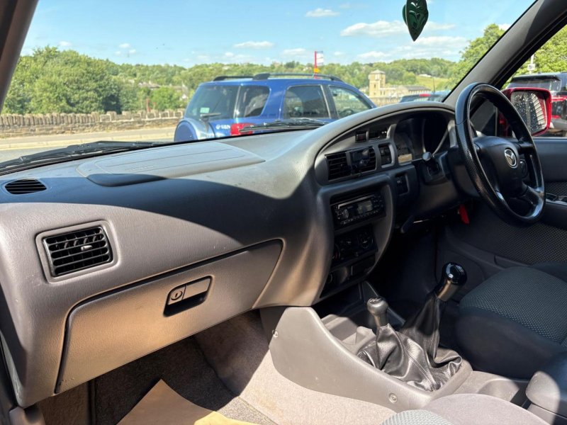 MAZDA B2500