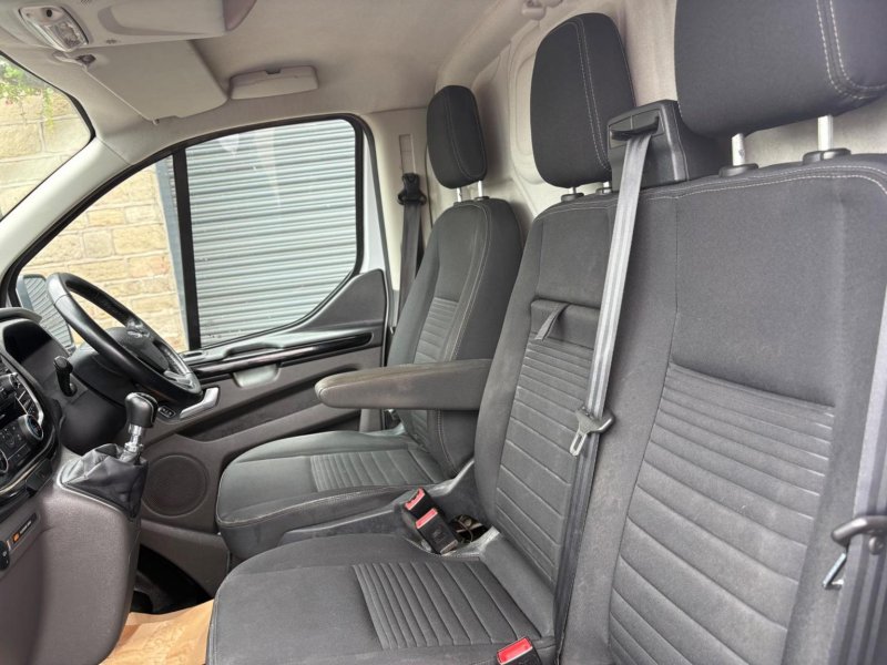 FORD TRANSIT CUSTOM