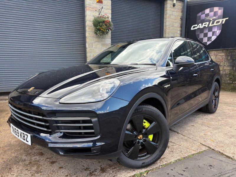 PORSCHE CAYENNE